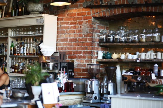 coffee and tea at oddfellows