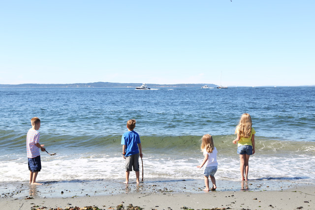 4 kids on the beach