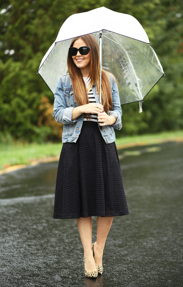 how to wear a skirt on a rainy day