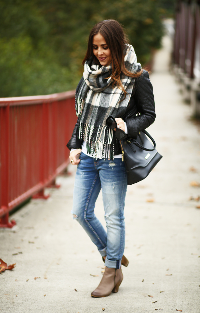 black and tan plaid blanket scarf boyfriend jeans black leather jacket