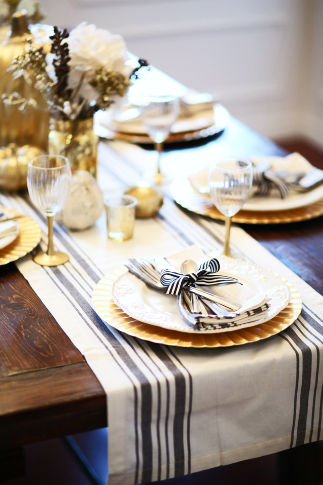 black and gold thanksgiving table