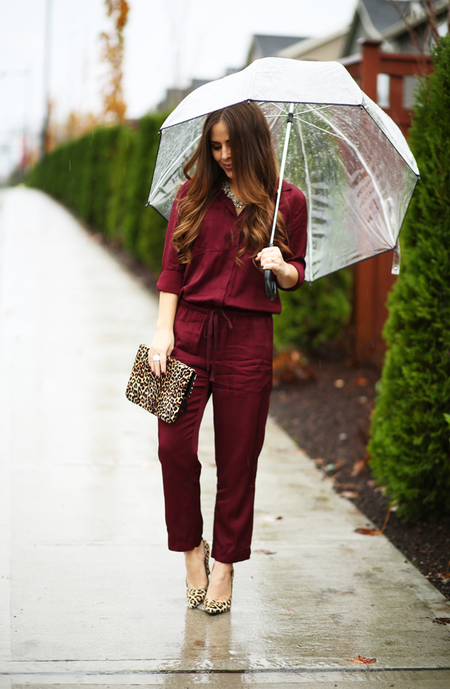 burgundy jumpsuit leopard accessories