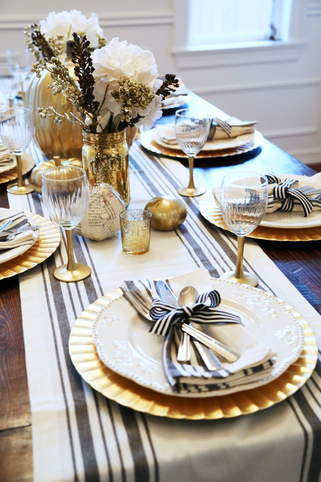 thanksgiving table black and gold