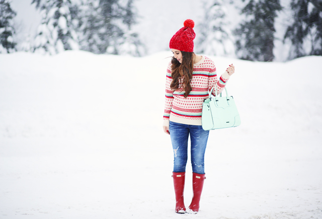 v-day sweater