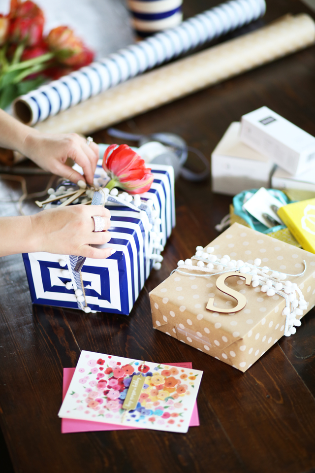 creative gift wrapping