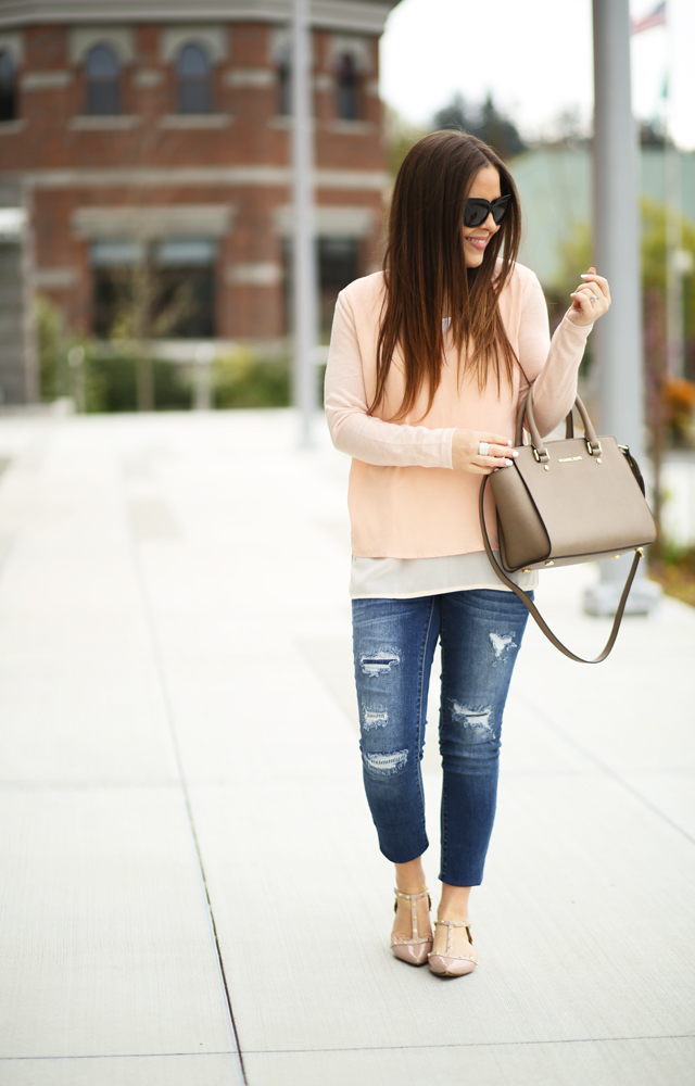 ripped jeans pink top dune handbag