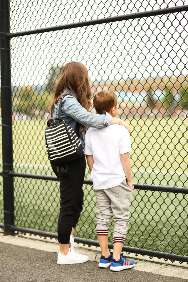 casual outfits for mom and kids