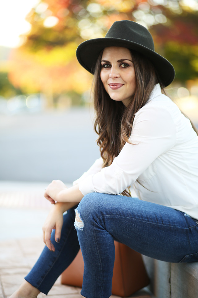 olive-green-hat-and-white-utility-shirt