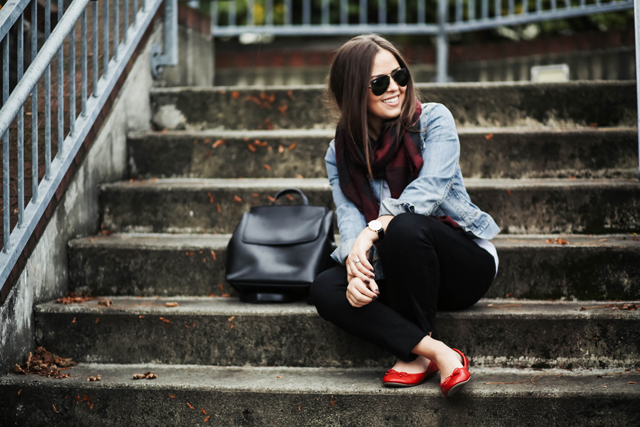 black-pants-and-scarf