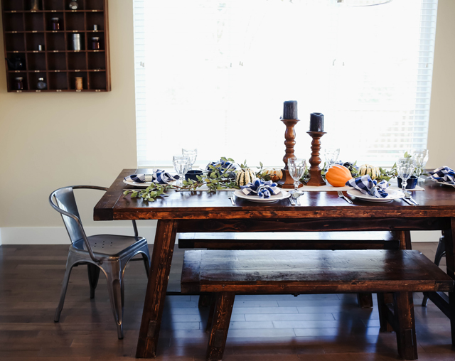 thanksgiving-table-9876