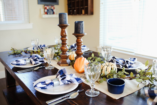 thanksgiving-table-9929