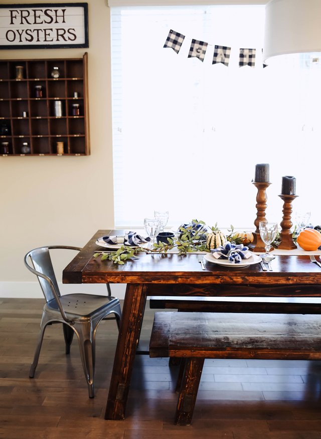 thanksgiving-table-9955